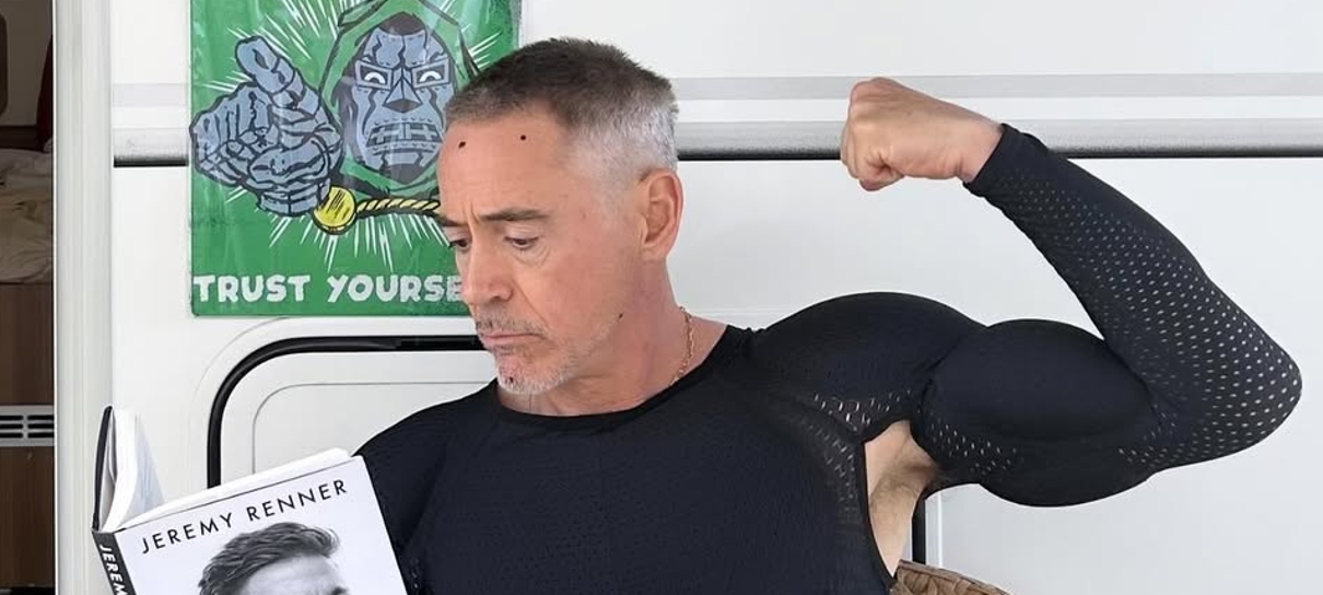 Robert Downey Jr. prova que está em forma em foto do set de Vingadores: Doomsday