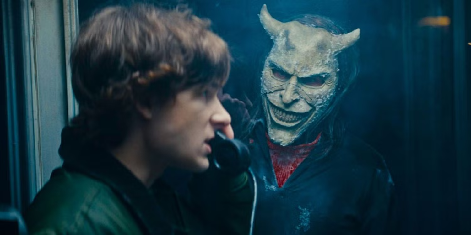 Ethan Hawke retorna dos mortos em trailer de O Telefone Preto 2