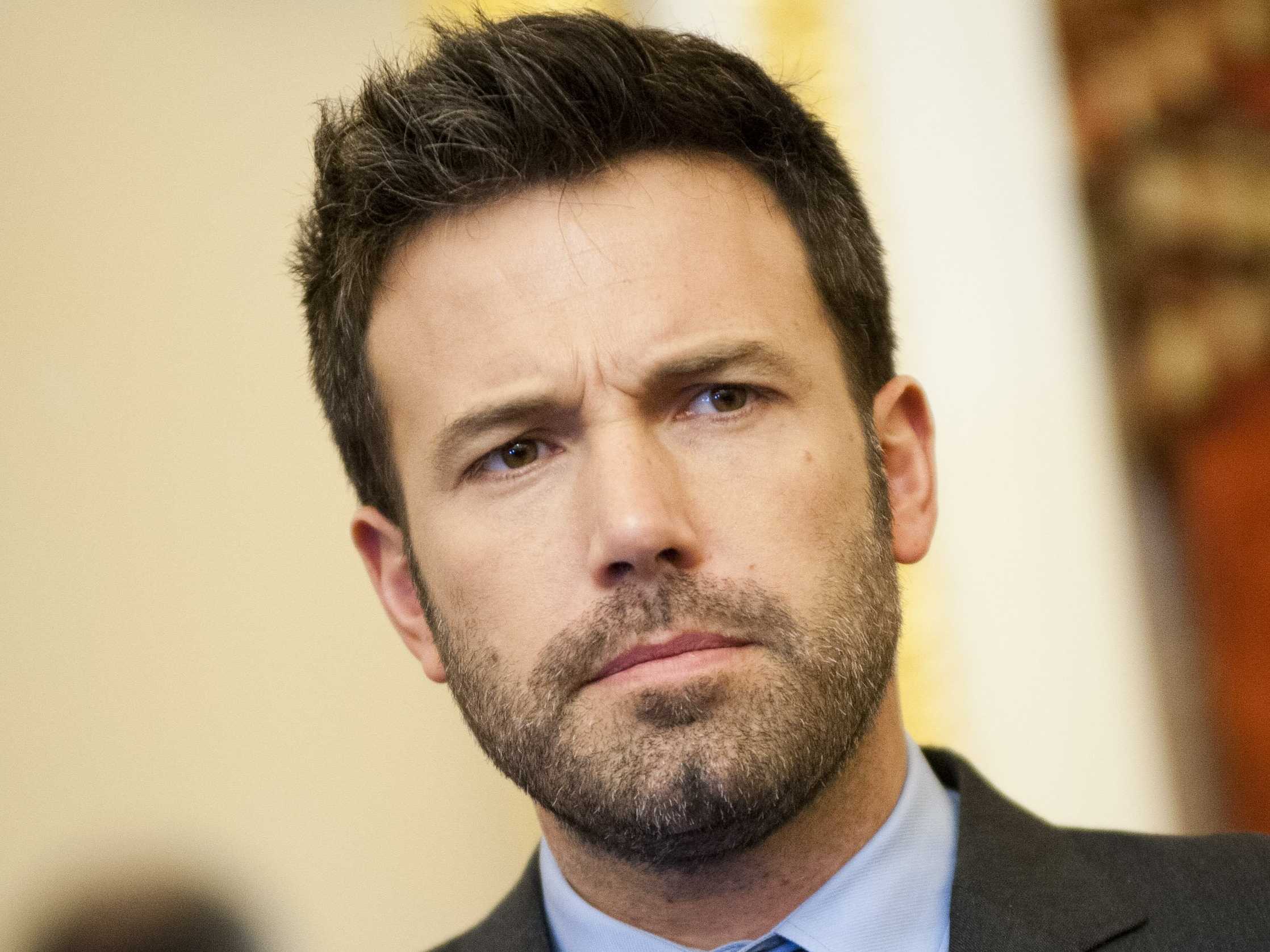 Ben Affleck deve dirigir filme solo do Batman