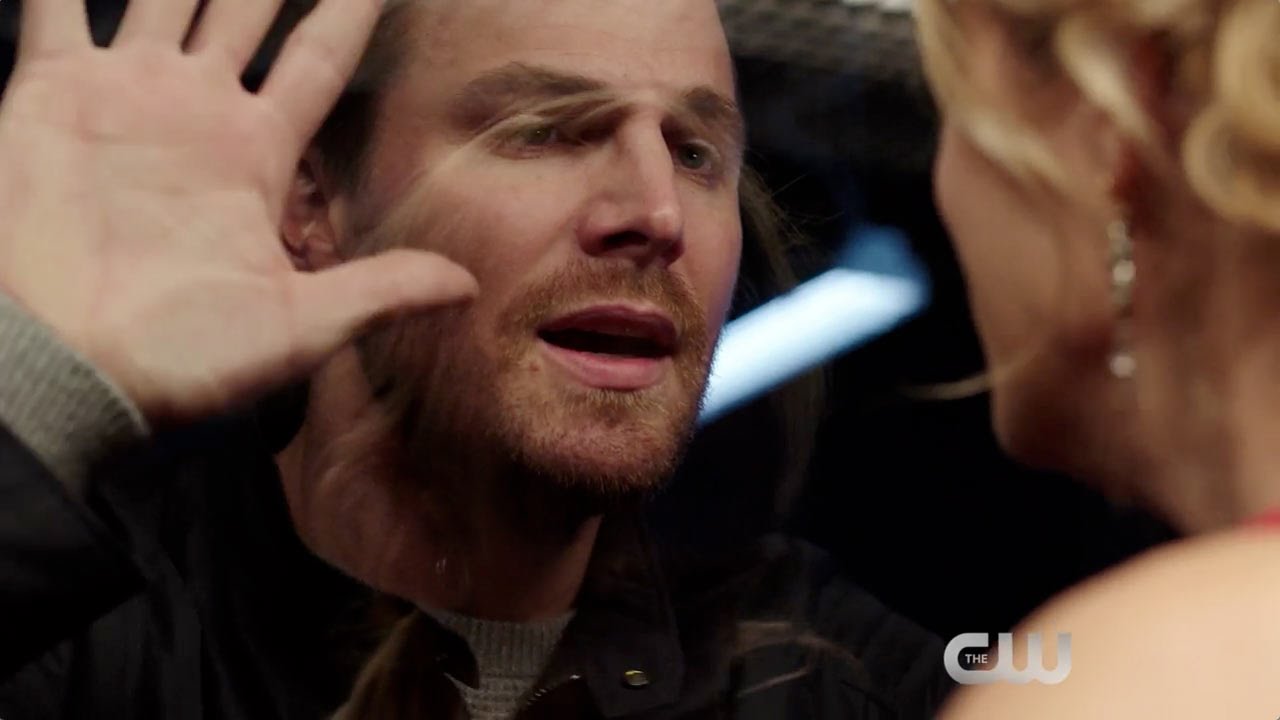 Trailer de Arrow mostra cenas do último episódio do ano