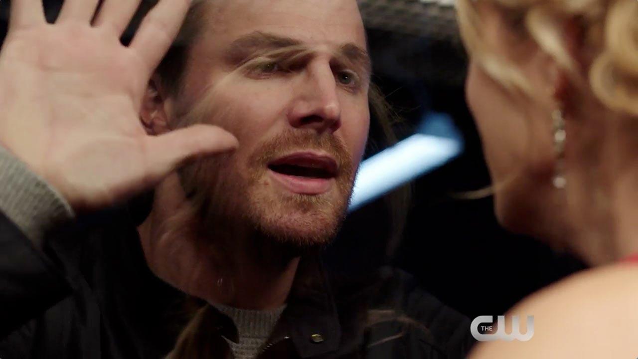 Trailer de Arrow mostra cenas do último episódio do ano
