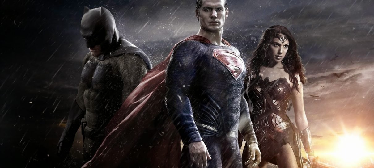 Batman vs Superman fatura US$424 milhões e é a maior estreia de filme de herói de todos os tempos