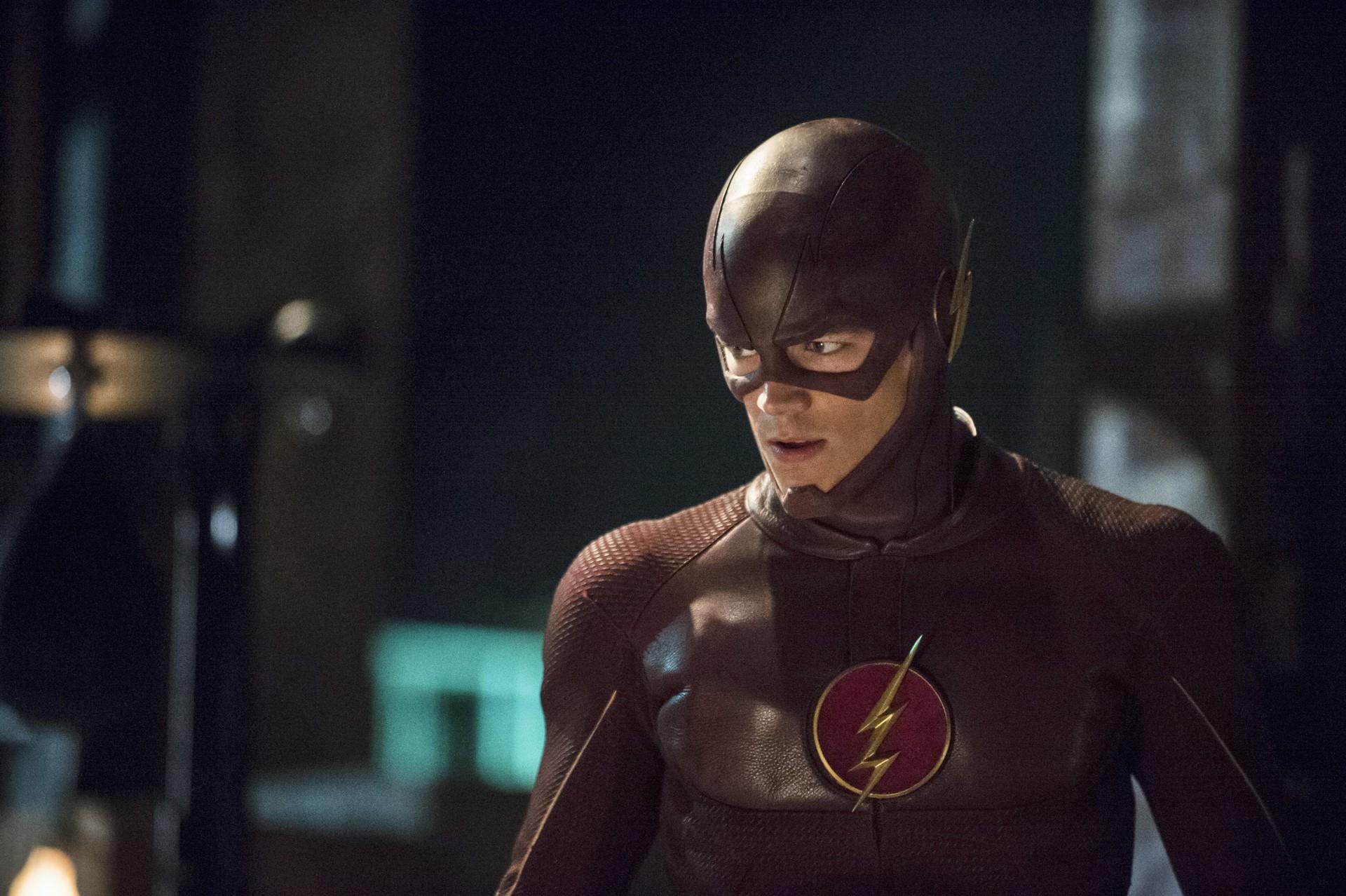 The CW divulga novos trailers de Arrow e Flash