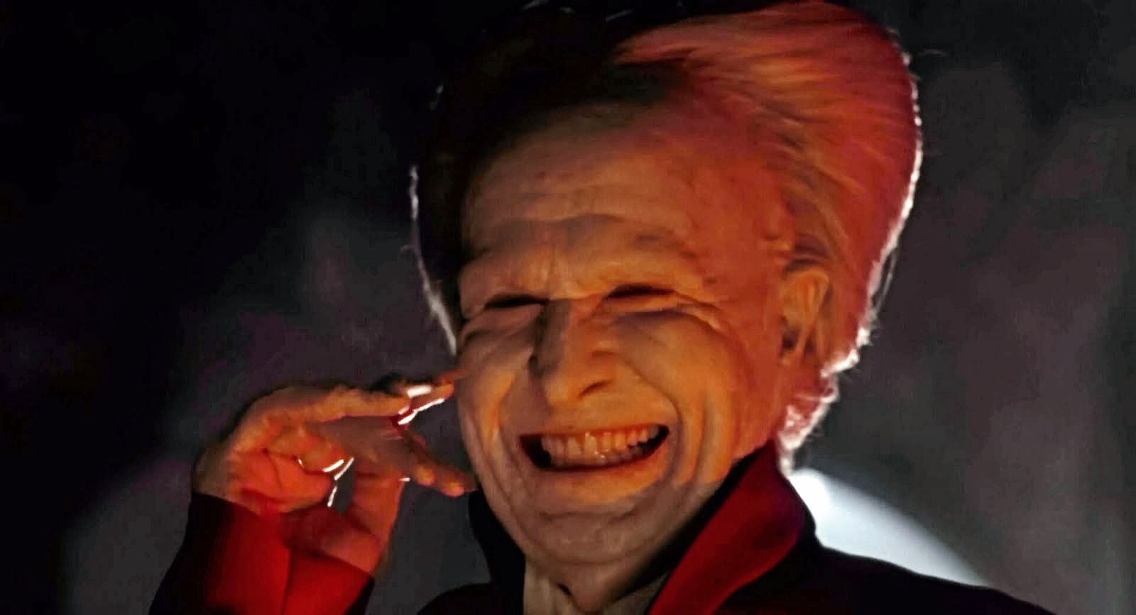 Gary Oldman está coescrevendo um livro sobre vampiros