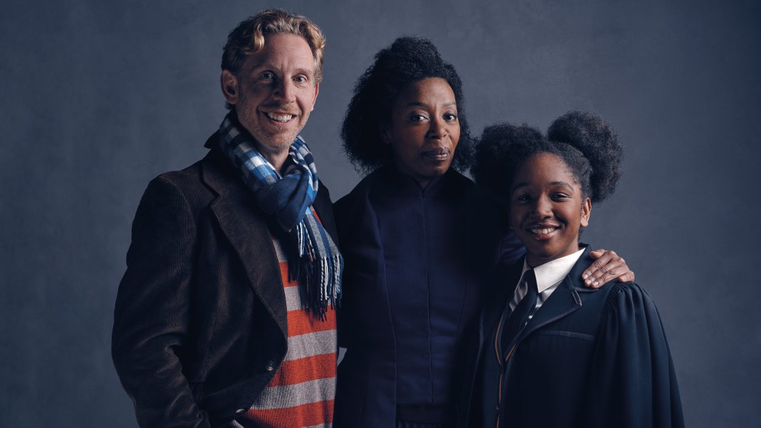 Ron e Hermione aparecem em fotos de Harry Potter and the Cursed Child