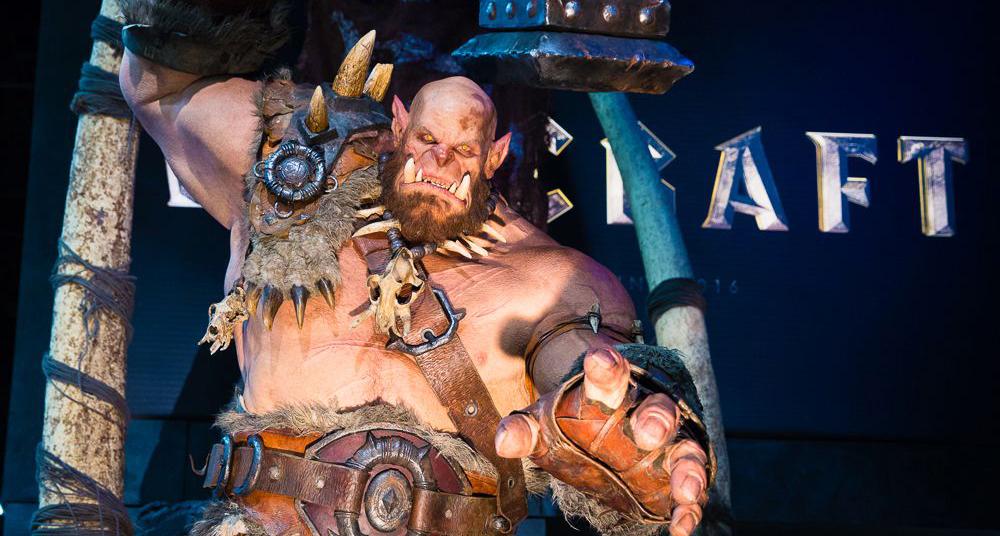[SDCC] Estande de Warcraft traz armas e acessórios usados no filme