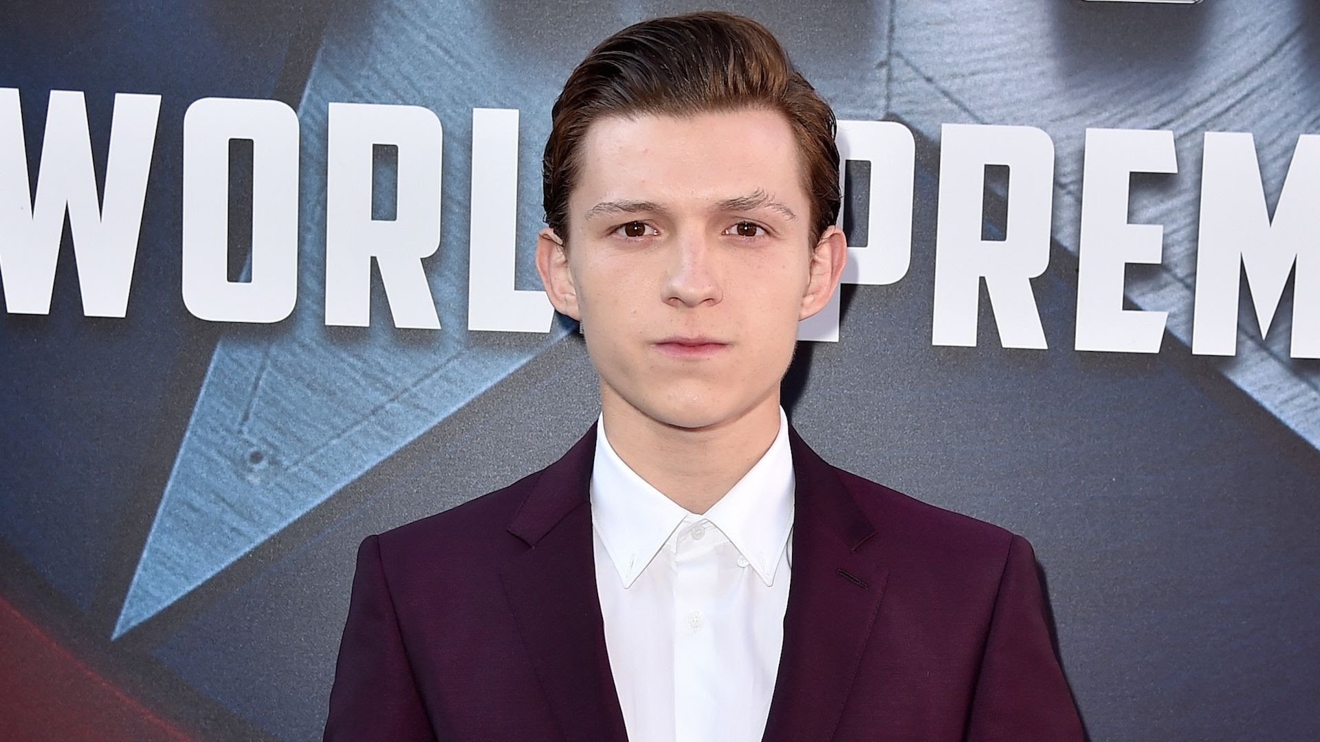 Tom Holland explica como seu Homem-Aranha é diferente dos anteriores