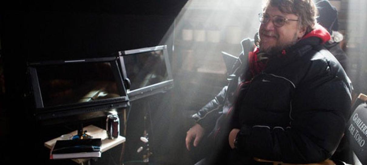 A Colina Escarlate, novo terror de Del Toro ganha trailer internacional