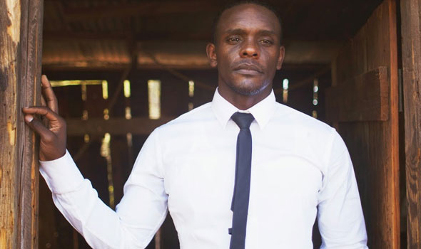 Lucius Fox deve aparecer no seriado Gotham