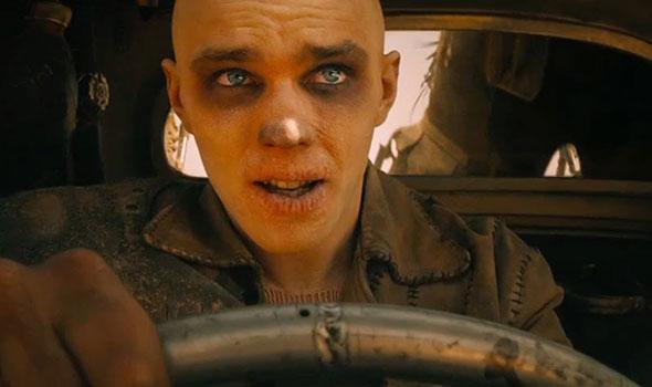 Nicholas Hoult fala sobre Nux, em Mad Max: Estrada da Fúria