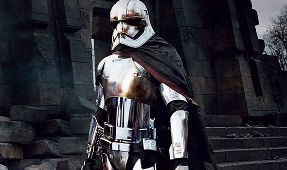 Revelada a identidade do Stormtrooper cromado