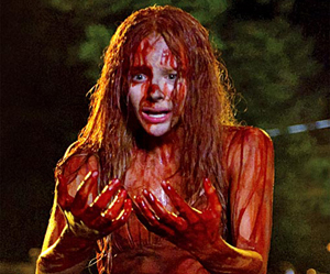 Remake de Carrie a Estranha tem duas imagens