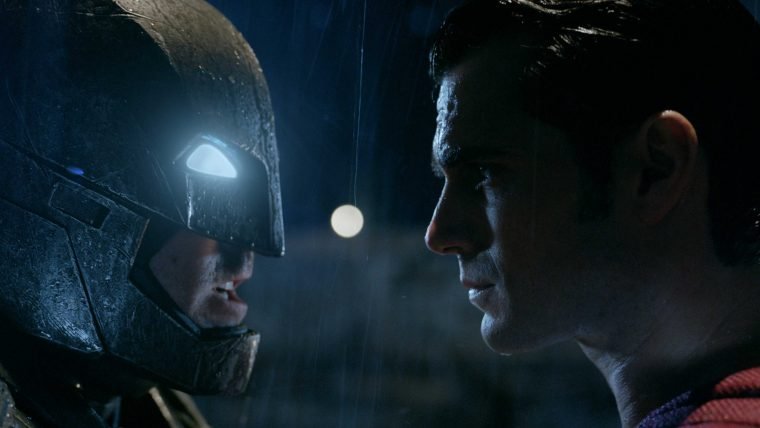 Trecho de Batman vs Superman mostra os heróis lutando