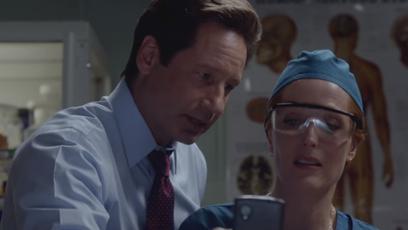 Mulder ainda não se adaptou às novas tecnologias em Arquivo X