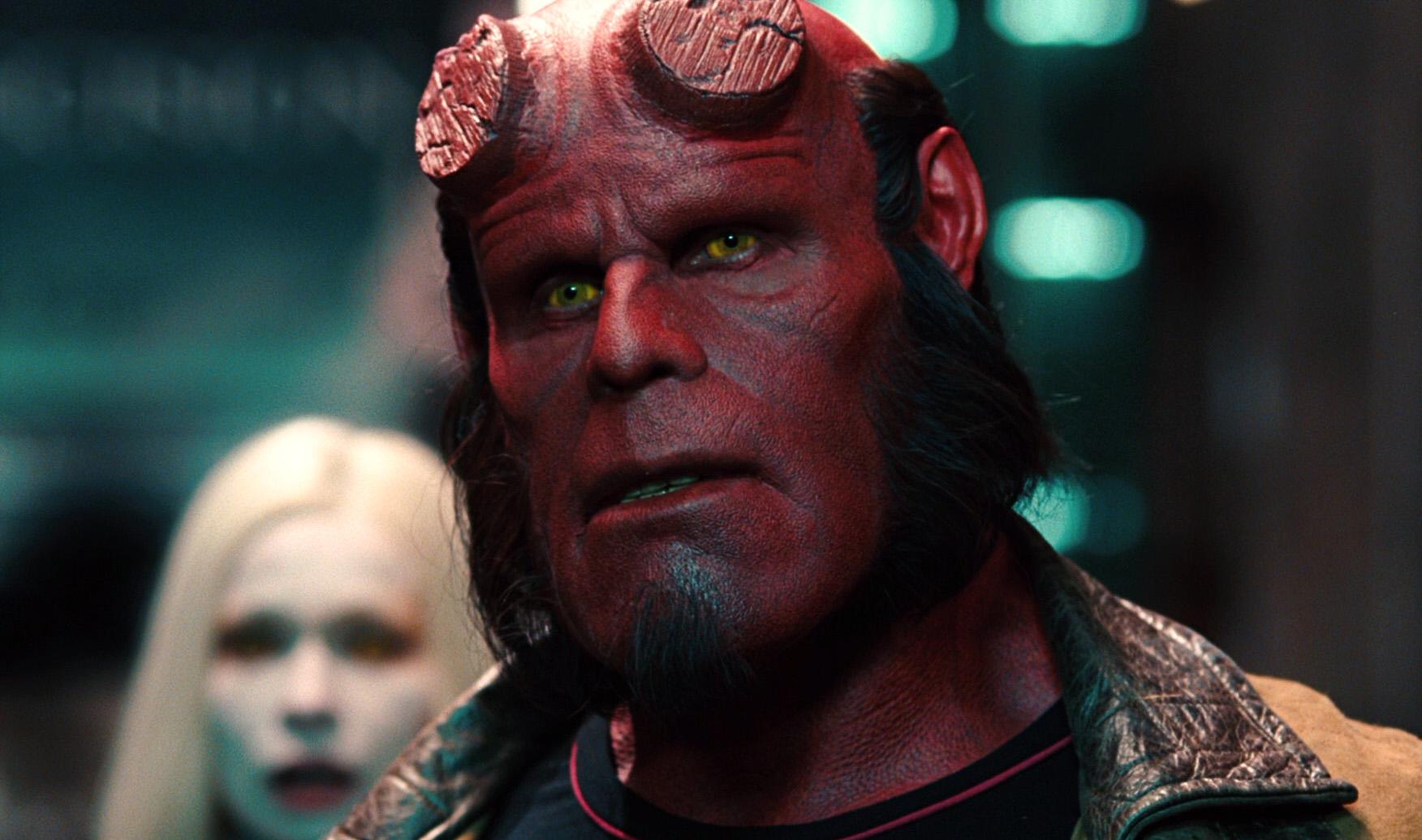 [SDCC] Ron Perlman afirmou que deve aos fãs a conclusão da trilogia Hellboy