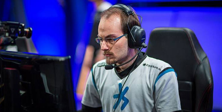 Jogador profissional de League of Legends deixa time por causa de Overwatch