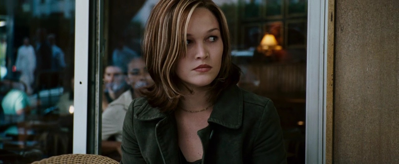 Julia Stiles retornará para a franquia "Bourne"