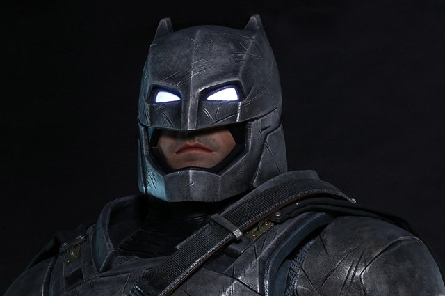É preciso ter a fortuna do Bruce Wayne para comprar este Batman em tamanho  real - NerdBunker