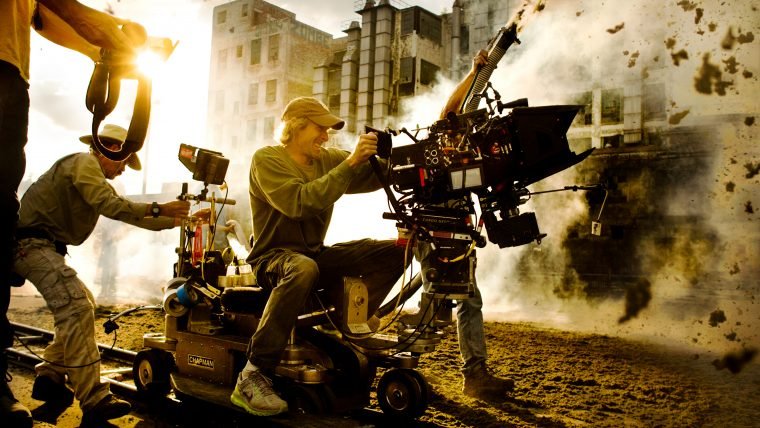 Michael Bay confirma que vai dirigir Transformers 5