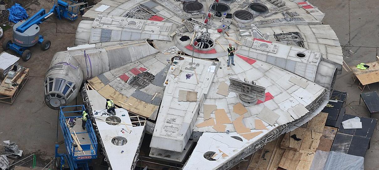 Star Wars | Confira fotos da Millennium Falcon nos bastidores do Episódio VIII