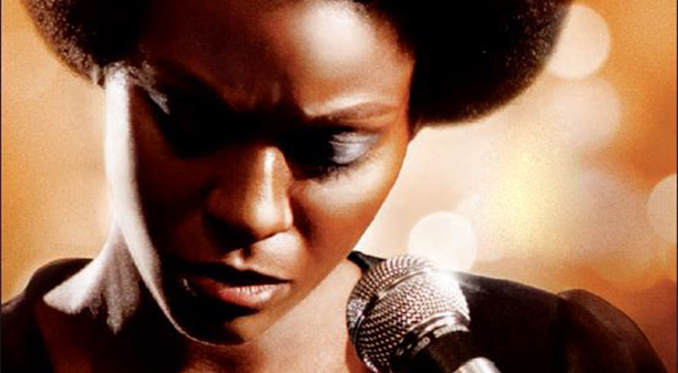 Zoe Saldana interpreta Nina Simone no trailer da cinebiografia da cantora