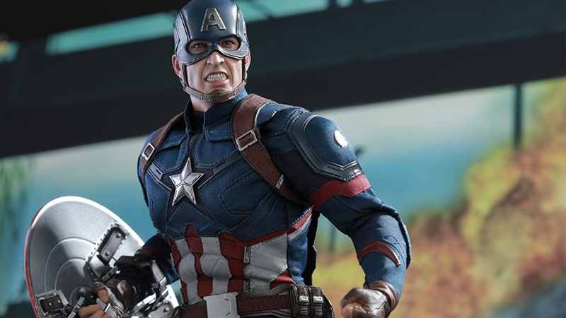 Figures de Capitão América e Homem de Ferro entram em guerra pela sua carteira