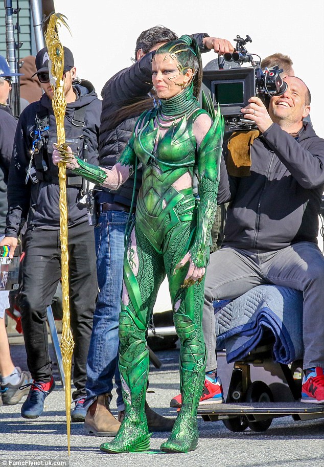 rita-repulsa-elizabeth-banks-1