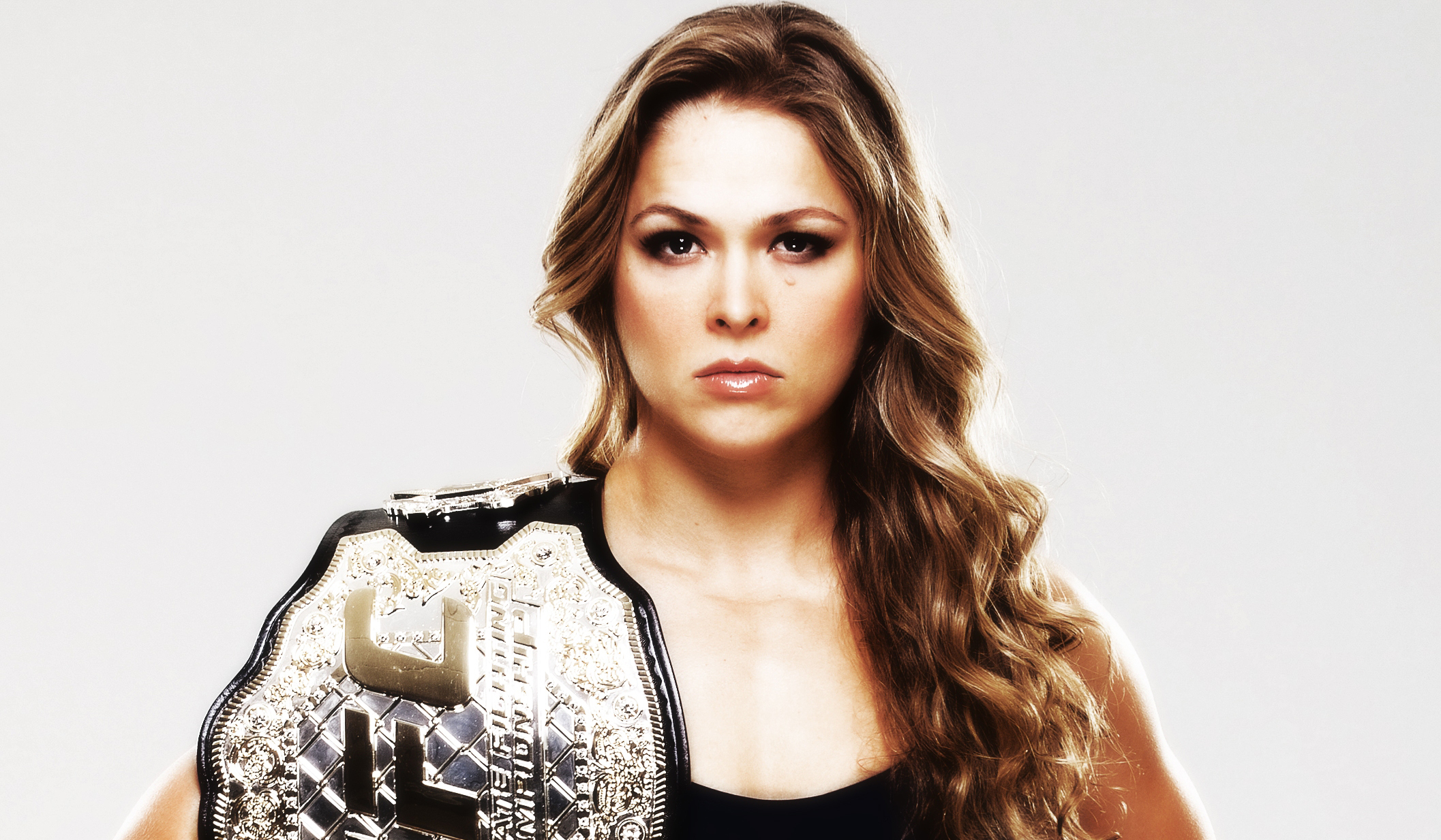 Ronda Rousey vai estrelar um filme baseado em sua autobiografia