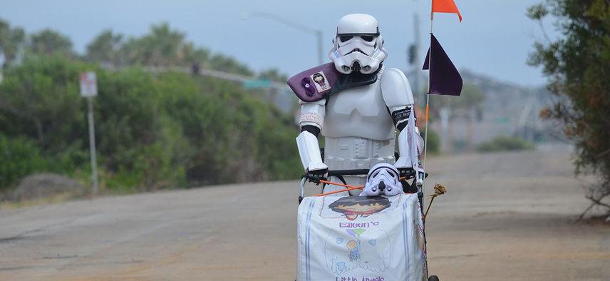 [SDCC] Stormtrooper marcha mais de 1000 km para homenagear esposa falecida