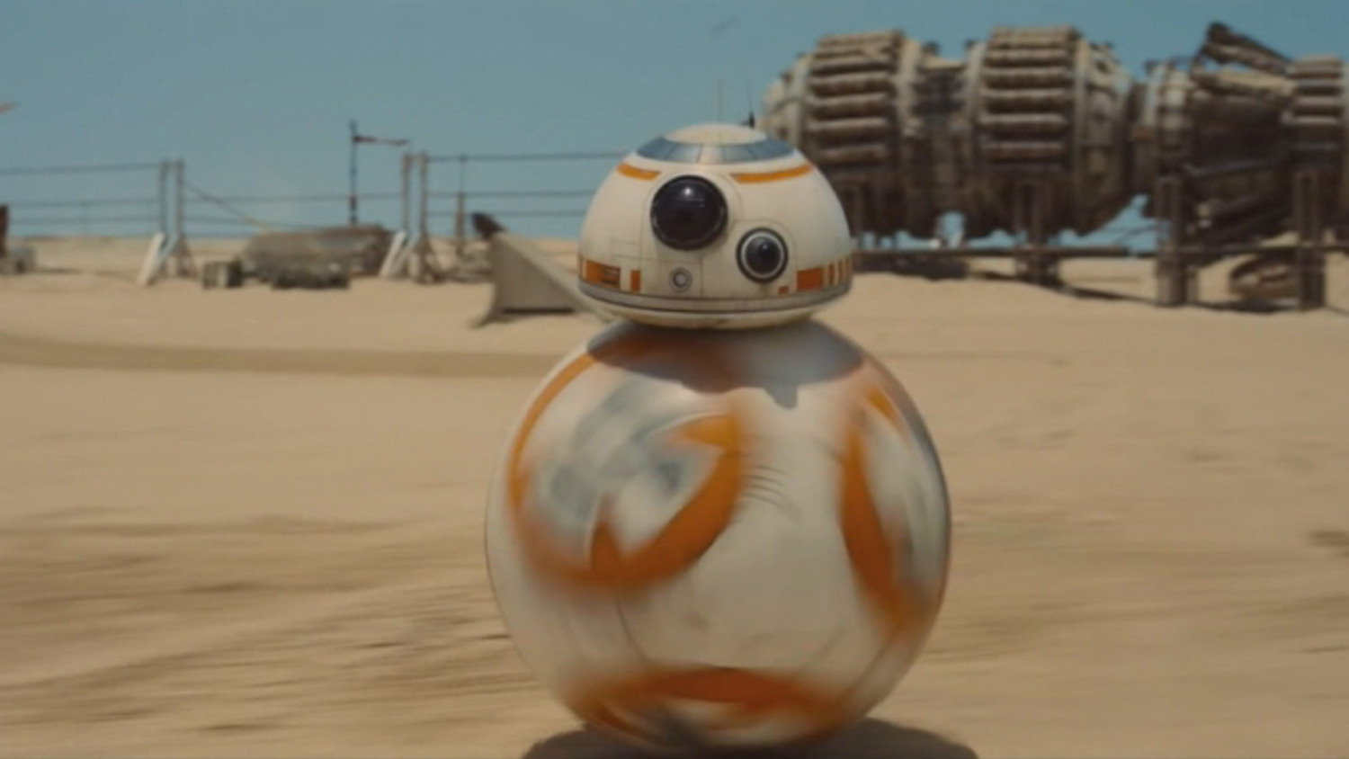 BB-8 ganha destaque em um dos novos comerciais de Star Wars: O Despertar da Força