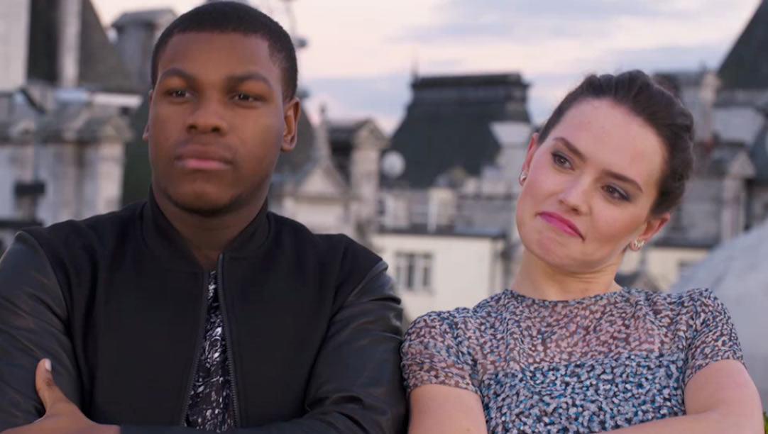 Daisy Ridley e John Boyega fazem rap sobre Star Wars