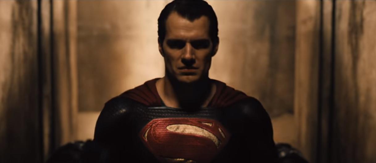 Assista a um trecho de Batman vs Superman: A Origem da Justiça