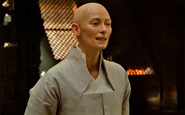 Doutor Estranho  Roteirista explica a escolha de Tilda Swinton como o  Ancião - NerdBunker