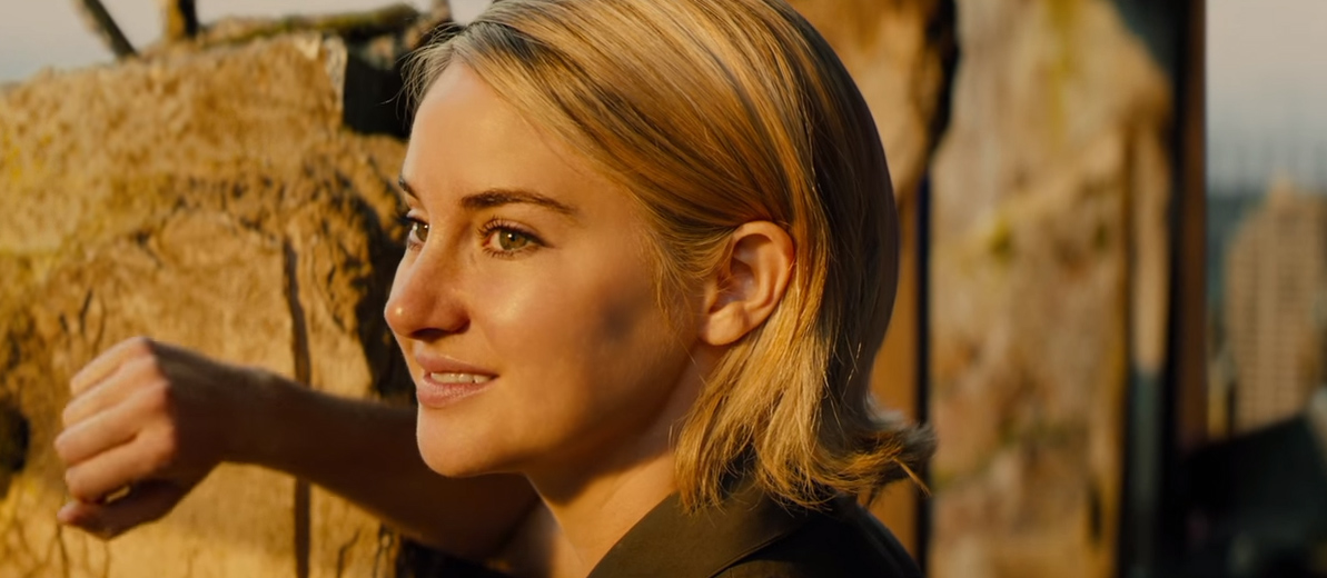 Tris mostra que não tem medo de altura no trecho de A Série Divergente: Convergente