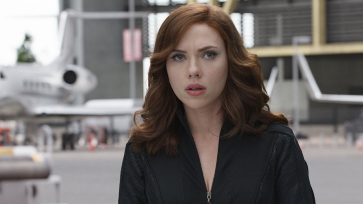 Capitão América: Guerra Civil | Mesmo em guerra, Viúva Negra e Gavião Arqueiro continuam amigos